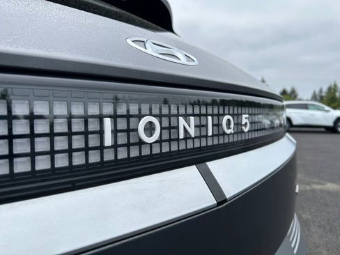 Used 2024 Hyundai Ioniq 5 Limited AWD/4WD image 34