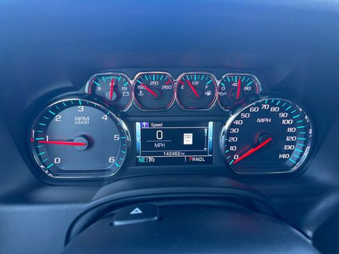 Used 2019 Chevrolet Tahoe LT image 22