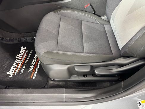 Used 2025 Chevrolet Trax LS w/ Driver Confidence Package image 12