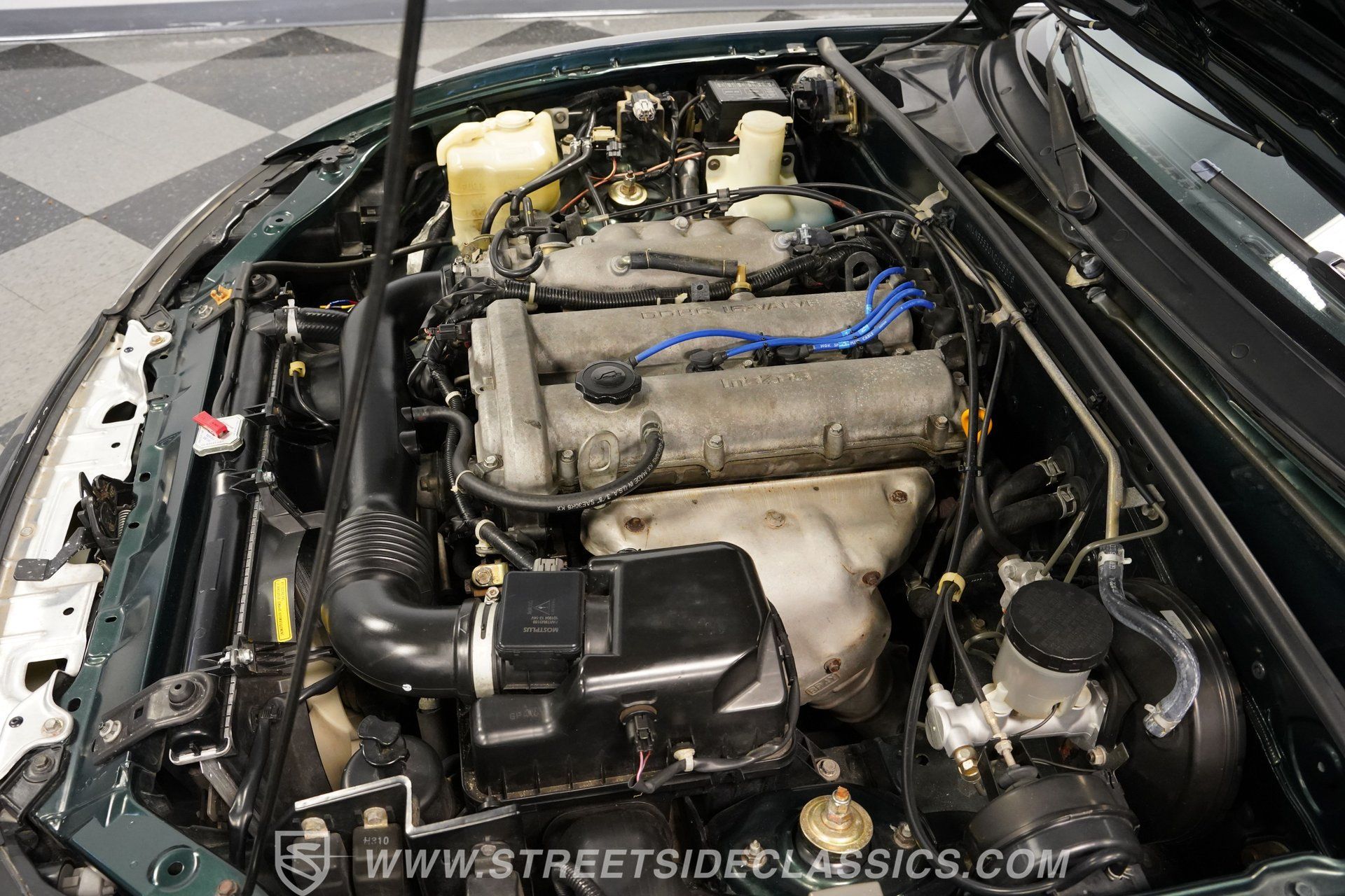 Used 1999 MAZDA MX-5 Miata RWD image 33