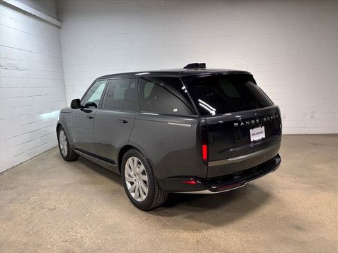Used 2023 Land Rover Range Rover SE image 9