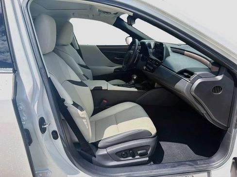 Used 2025 Lexus ES 350 w/ Premium Package FWD image 15