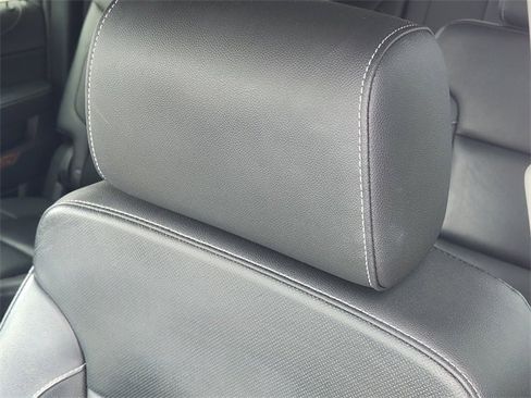 Used 2020 Chevrolet Suburban Premier image 16