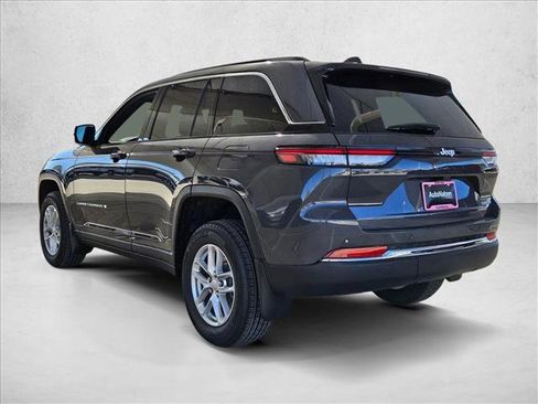 New 2025 Jeep Grand Cherokee Laredo X w/ Luxury Tech Group I image 9