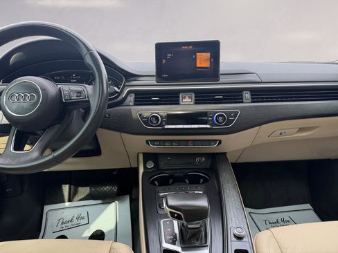 Used 2019 Audi A4 2.0T Premium image 11
