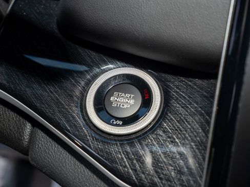 Used 2023 Jeep Grand Cherokee Trailhawk w/ Luxury Tech Group III image 33