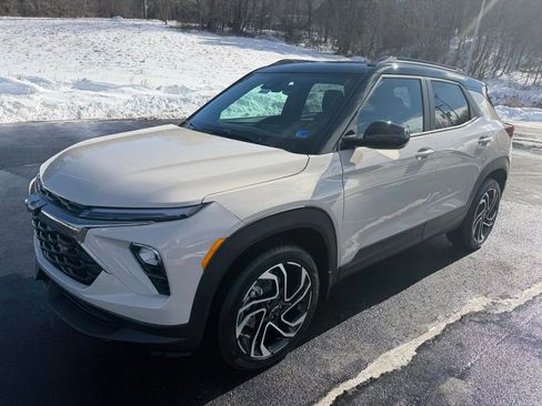 New 2026 Chevrolet TrailBlazer RS w/ Convenience Package image 3