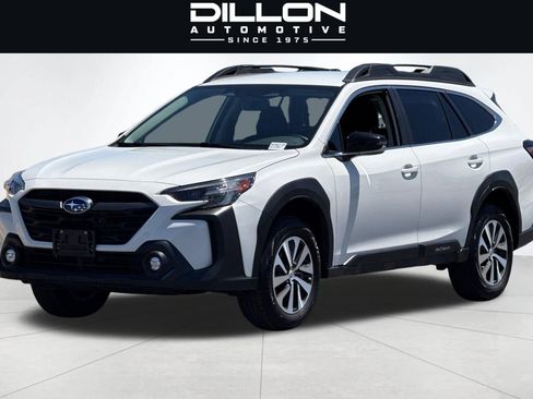 Used 2025 Subaru Outback Premium AWD/4WD image 8