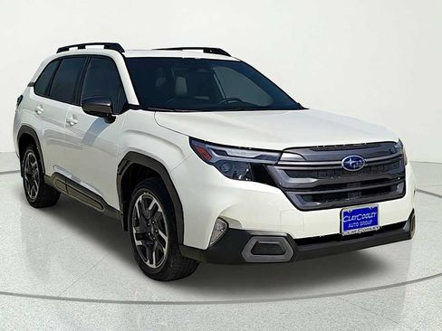 Used 2025 Subaru Forester Limited AWD/4WD image 1