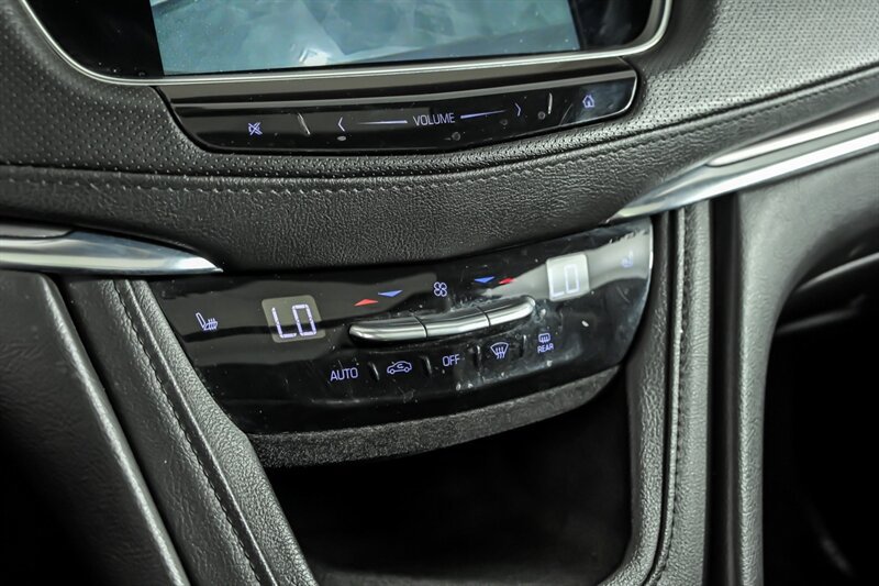 Used 2018 Cadillac XT5 Luxury AWD/4WD image 30
