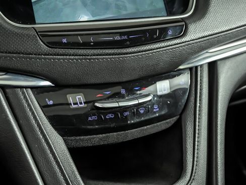 Used 2018 Cadillac XT5 Luxury AWD/4WD image 30