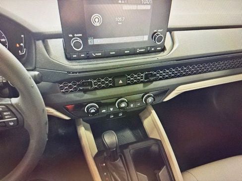 Used 2025 Honda Accord LX image 9