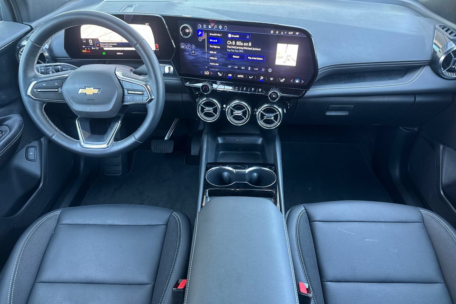 Used 2026 Chevrolet Blazer EV LT FWD image 16