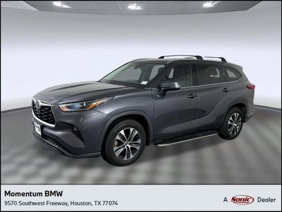 Used 2021 Toyota Highlander XLE