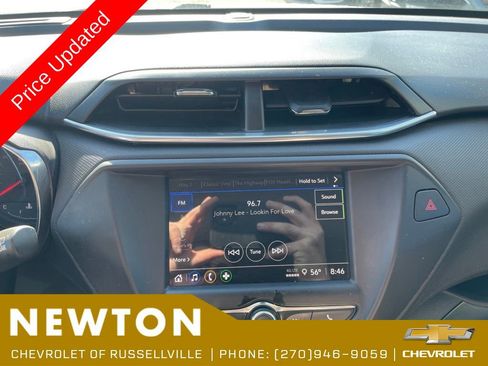 Used 2023 Chevrolet TrailBlazer LT FWD image 10