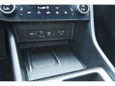 Certified 2024 Hyundai Sonata SEL w/ Convenience Package FWD image 29