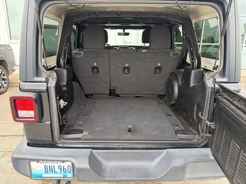 Used 2021 Jeep Wrangler Unlimited Sport AWD/4WD image 8
