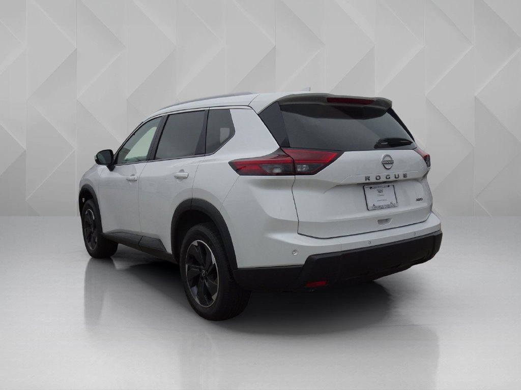 Used 2025 Nissan Rogue SV w/ SV Premium Package AWD/4WD image 3