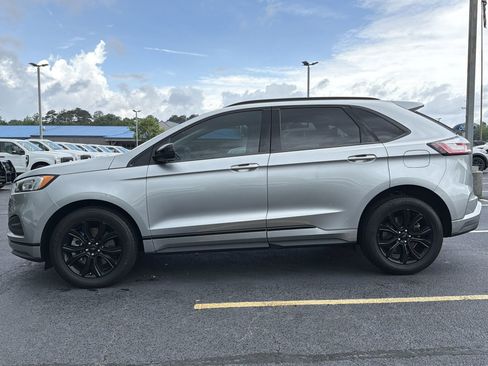Certified 2023 Ford Edge SE w/ Black Appearance Package AWD/4WD image 24