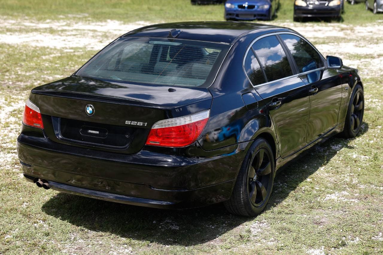 Used 2008 BMW 528i Sedan RWD image 11