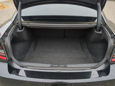 Used 2019 Dodge Charger Scat Pack w/ Plus Group image 32