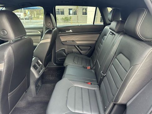 Used 2023 Volkswagen Atlas Cross Sport SEL Premium R-Line image 17