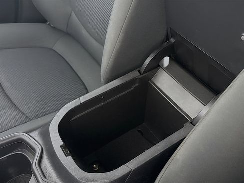 Used 2020 Toyota RAV4 LE image 18