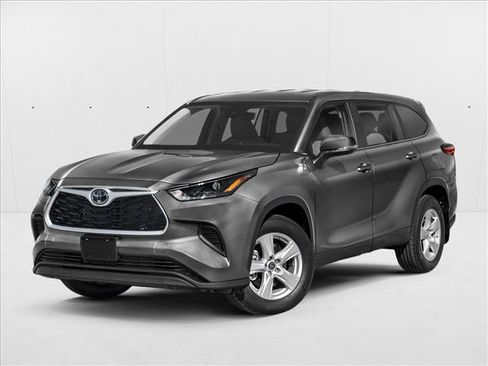 Used 2024 Toyota Highlander XLE FWD image 1