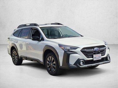 Used 2024 Subaru Outback Onyx Edition AWD/4WD image 3