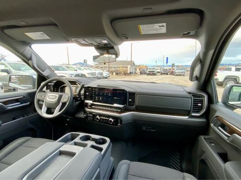 New 2026 GMC Sierra 1500 SLE image 34