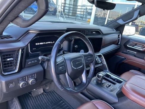 Used 2024 GMC Sierra 1500 Denali Ultimate image 8