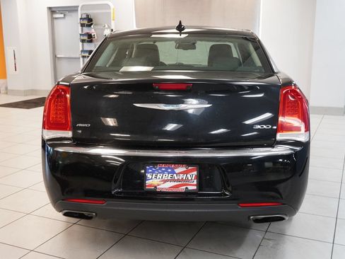 Used 2016 Chrysler 300 Limited w/ Driver Convenience Group AWD/4WD image 8