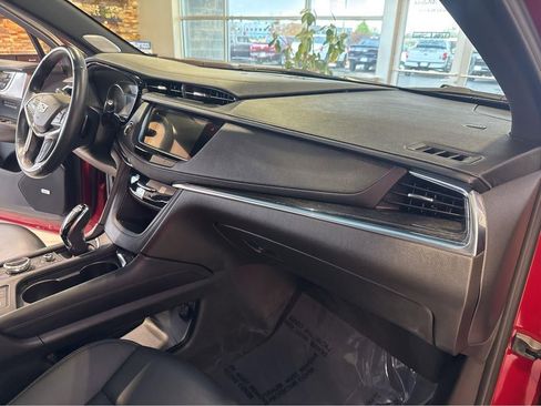 Used 2022 Cadillac XT5 Premium Luxury AWD/4WD image 27