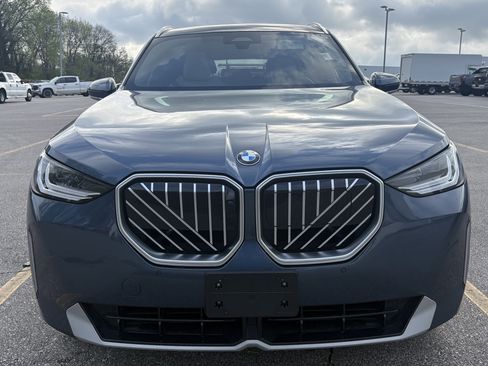 Certified 2025 BMW X3 xDrive30 AWD/4WD image 3