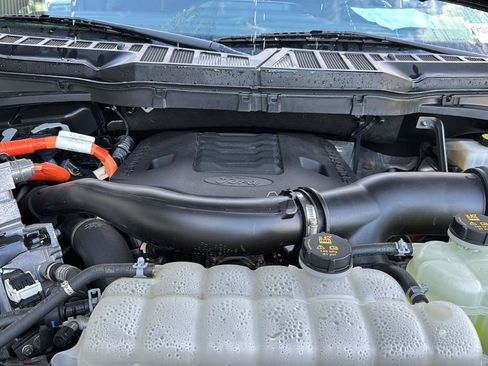 Certified 2023 Ford F150 Platinum w/ Equipment Group 701A High image 32