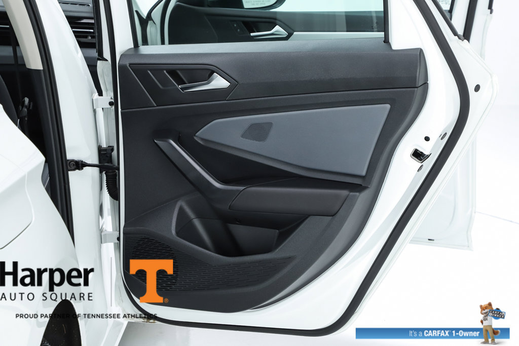 Used 2025 Volkswagen Jetta SE w/ Sunroof Package FWD image 29