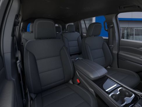 New 2027 Chevrolet Traverse LT w/ Driver Confidence Package AWD/4WD image 16