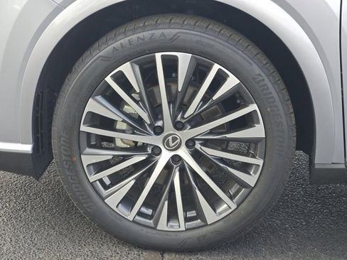 Certified 2025 Lexus RX 350 FWD image 12