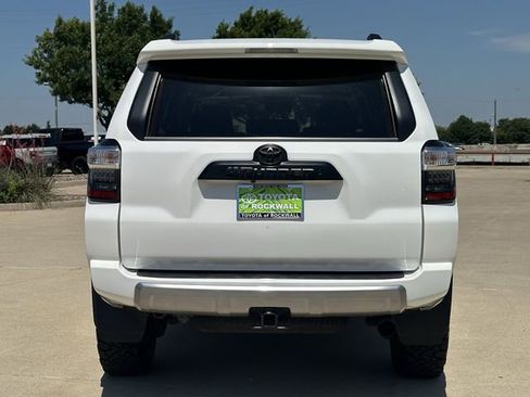 Used 2024 Toyota 4Runner TRD Off-Road Premium w/ Moonroof Package AWD/4WD image 4