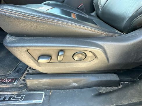 Used 2024 GMC Sierra 2500 AT4 w/ AT4 Premium Plus Package AWD/4WD image 15