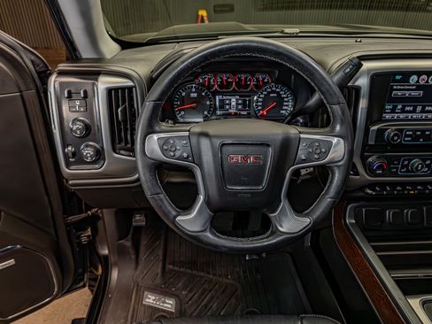 Used 2018 GMC Sierra 1500 SLT image 14