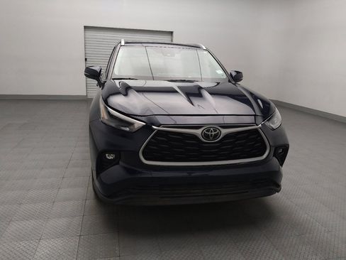 Used 2022 Toyota Highlander XLE image 14