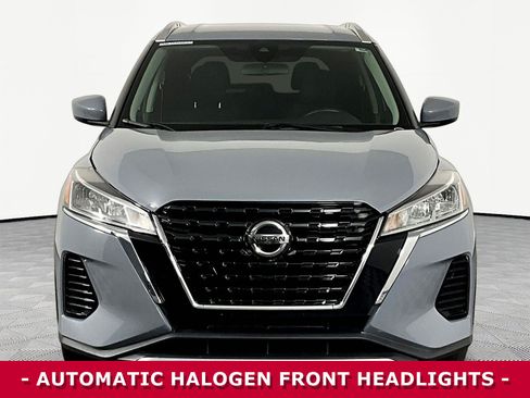 Used 2021 Nissan Kicks SV FWD image 2