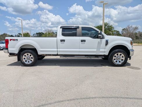 Used 2019 Ford F250 XL w/ Power Equipment Group AWD/4WD image 3