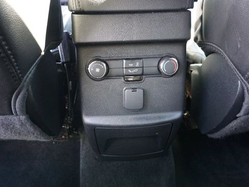 Used 2017 Ford Explorer XLT w/ Equipment Group 202A FWD image 19
