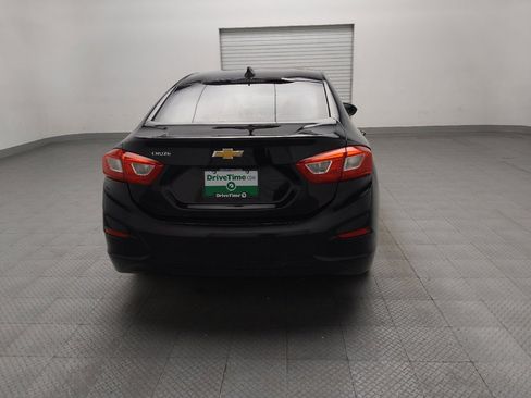 Used 2017 Chevrolet Cruze LS image 7