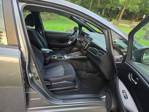 Used 2019 Nissan Leaf S w/ S Charge Package FWD image 23