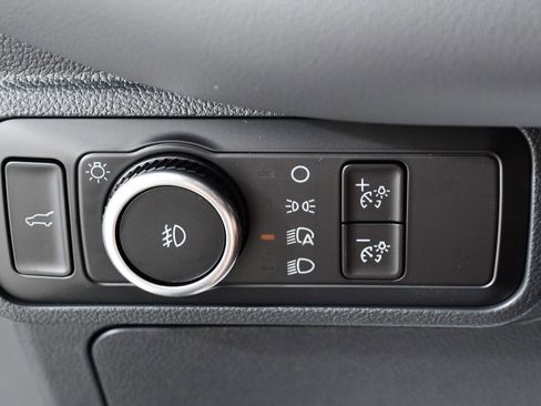 New 2025 Ford Explorer Active w/ Active Comfort Package image 32