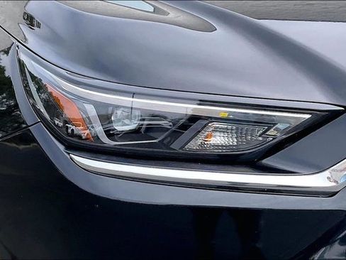 Used 2025 Toyota Grand Highlander AWD image 29