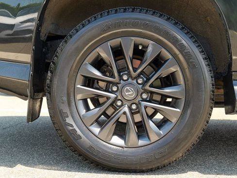 Used 2023 Lexus GX 460 Premium w/ Premium Package AWD/4WD image 13